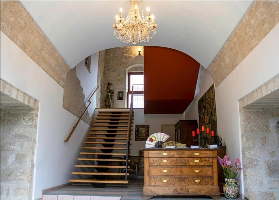 La Maison Royale Pesmes ภายนอก รูปภาพ